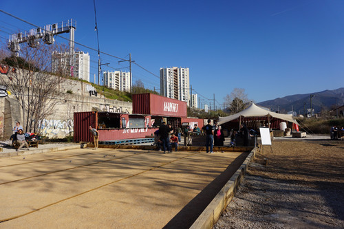 village avec recyclerie