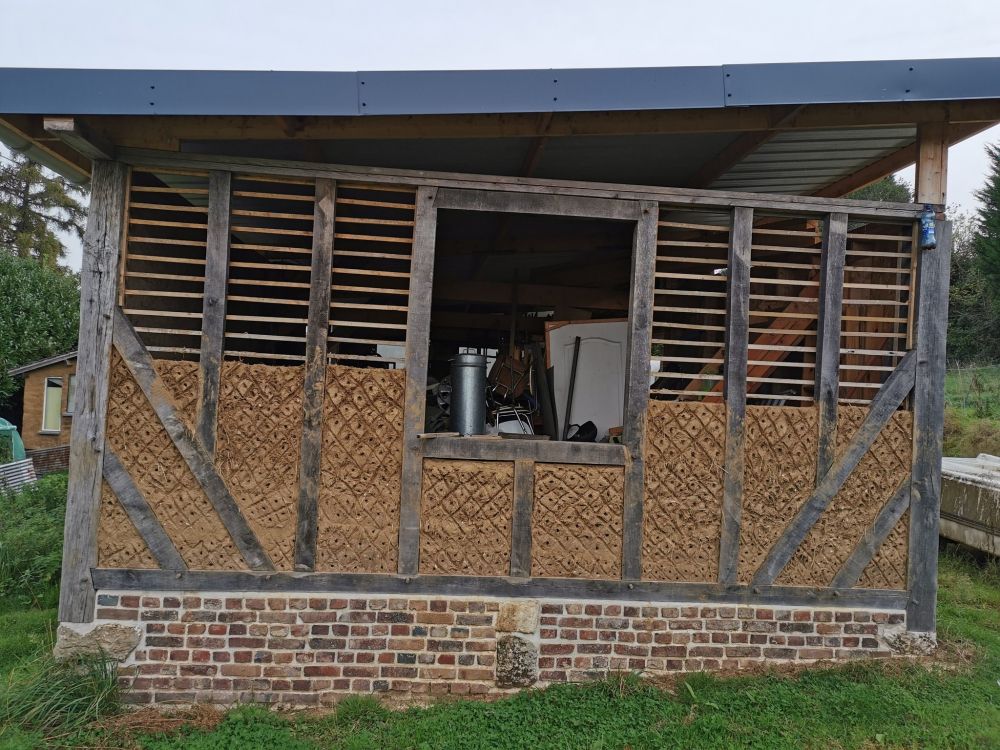 Construction participative en torchis